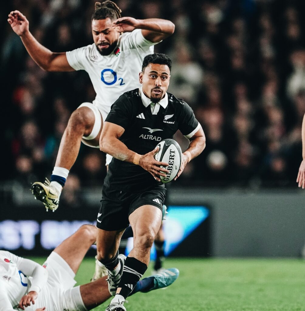 The All Blacks turned their dominance into points at the 10-minute mark,